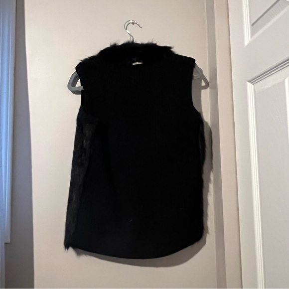 Michael Kors Faux Fur Vest - Picture 7 of 10